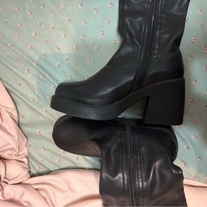Black Women's Platform Chunky Heel Boots - Sleek Zipper Style